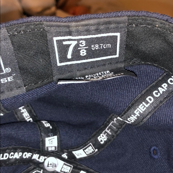 Black New York Yankees hat - Picture 6 of 6